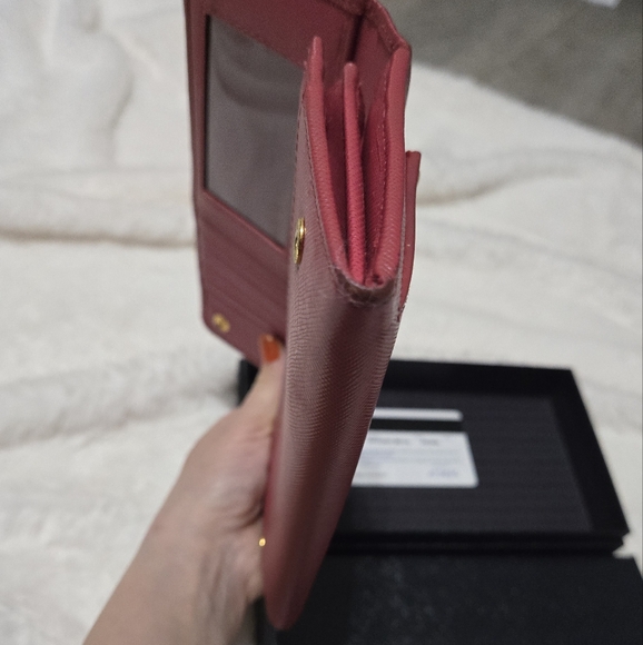 PRADA WALLET WITH BOX AND AUTHENTICATION CARD EUC - Picture 10 of 12